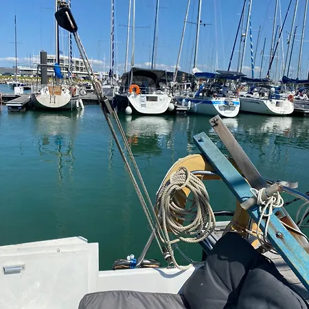 Botel Bateau A Quai Detente Absolue *